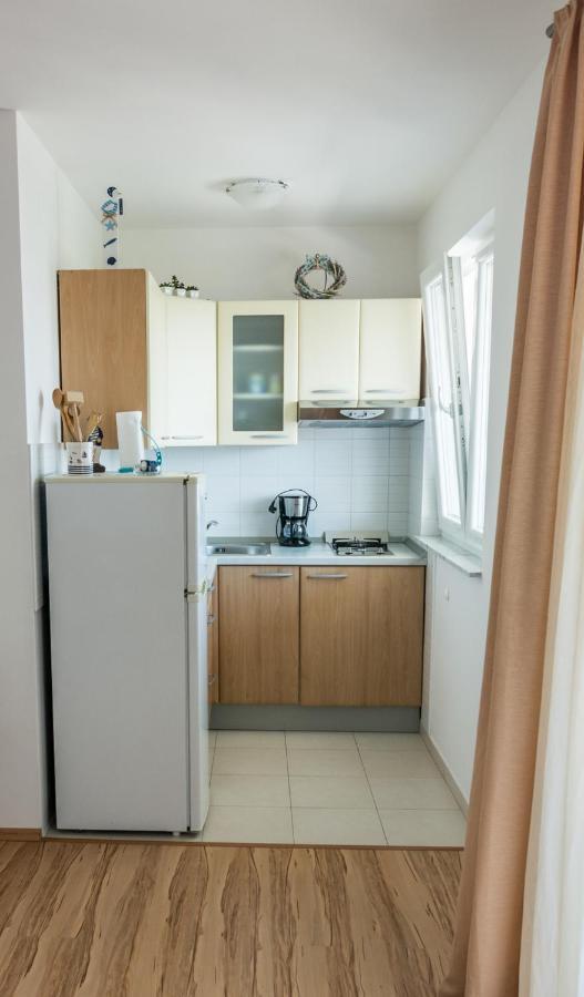 Apartments Veronika パグ エクステリア 写真