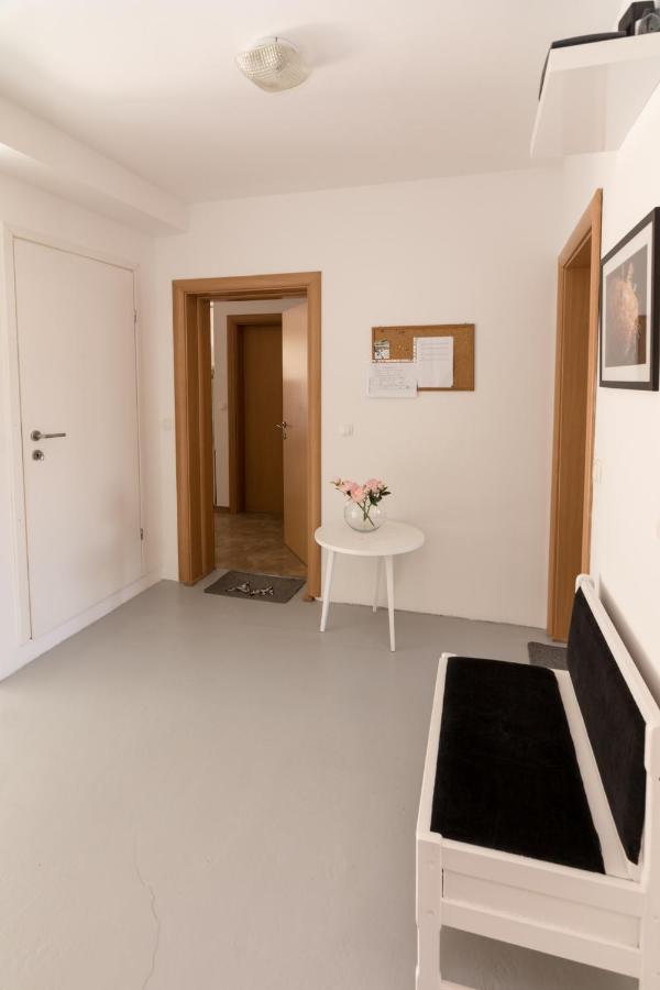 Apartments Veronika パグ エクステリア 写真