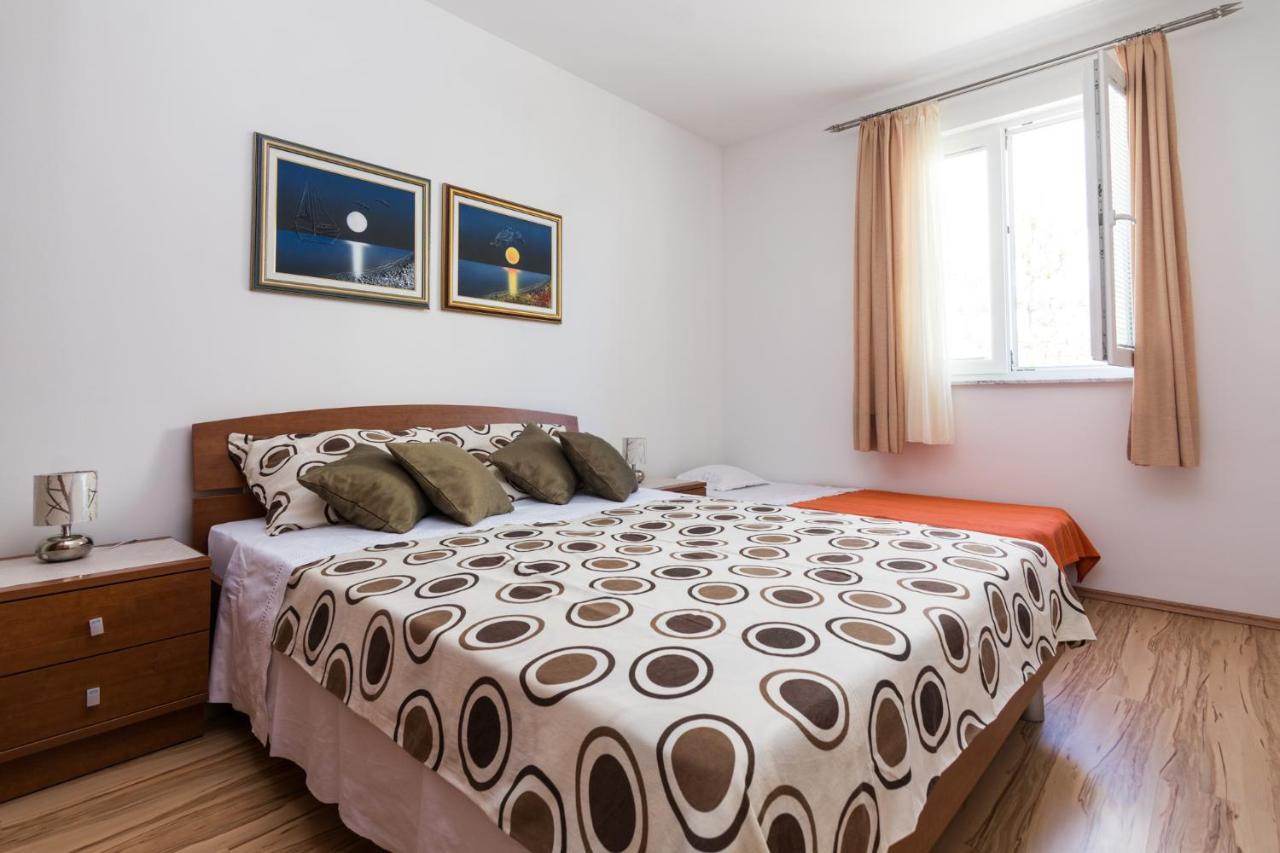 Apartments Veronika パグ エクステリア 写真